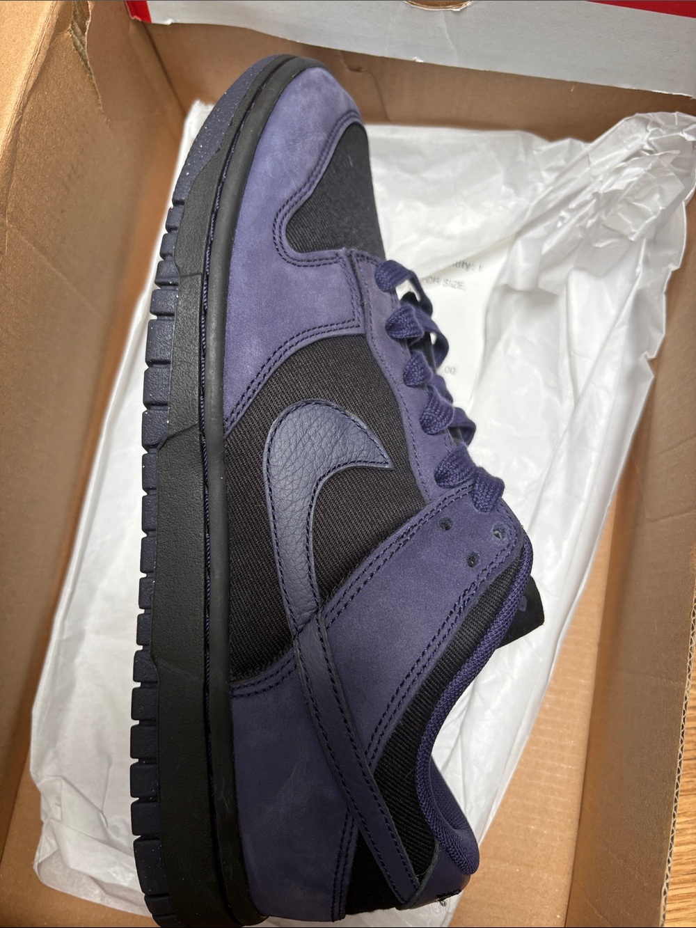 Men's Nike Dunk Purple Ink size 8 pre owned with box . Very good pre owned